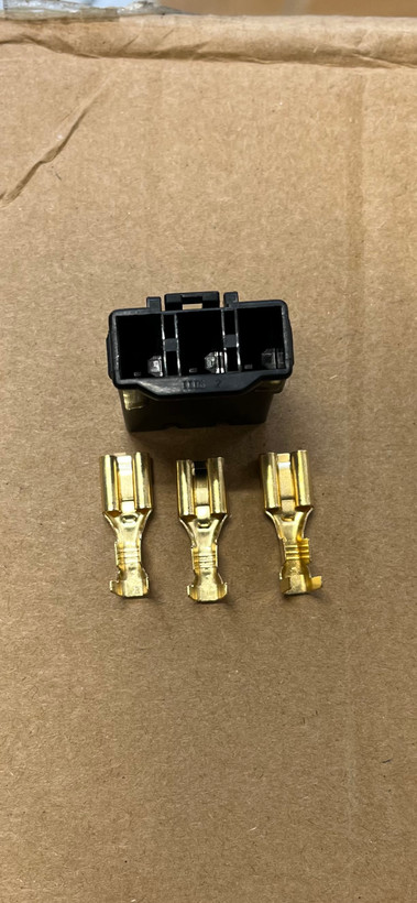 سوکت با سرسیم ECU کلیک ۱۵۰