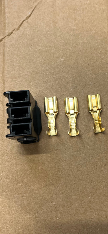 سوکت با سرسیم ECU کلیک ۱۵۰