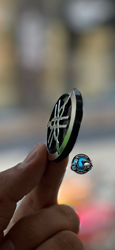 آرم یاماها گرد برجسته XMAX (تک عددی)